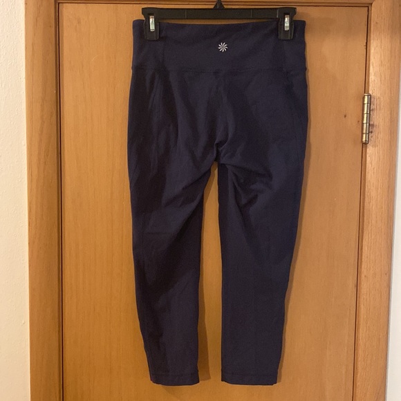 Athleta Revelation Crop Capri Leggings Mid Rise Navy Blue Size Small - Picture 7 of 12
